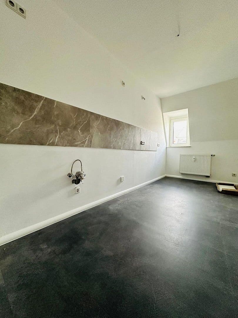 Prenájom bytu 3-izbový 71 m², Äußere Crimmitschauer Straße 33, Meerane, Sasko Prenájom bytu 3-izbový 71 m², Äußere Crimmitschauer Straße 33, Meerane, Sasko