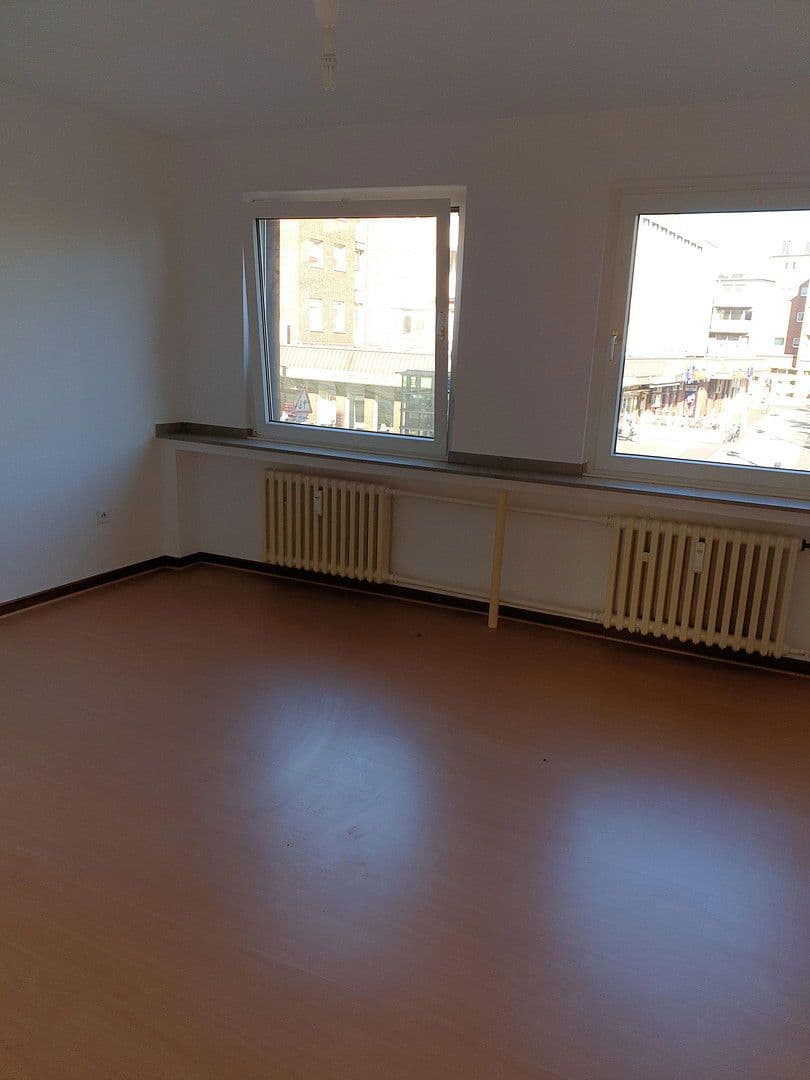 Prenájom bytu 2-izbový 55 m², Von-der-Mark-Straße 31, Duisburg, Severné Porýnie - Westfálsko Prenájom bytu 2-izbový 55 m², Von-der-Mark-Straße 31, Duisburg, Severné Porýnie - Westfálsko