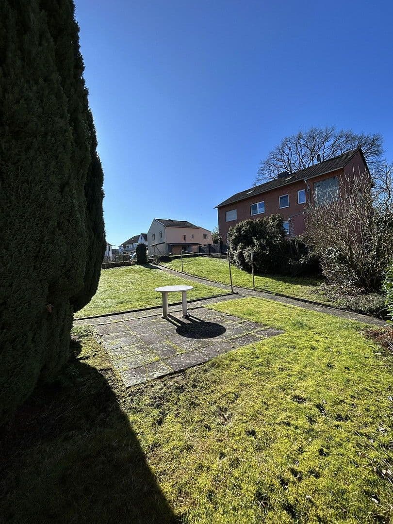 Predaj domu 144 m², pozemek 540 m², Pastoratsweg, Aachen, Severné Porýnie - Westfálsko Predaj domu 144 m², pozemek 540 m², Pastoratsweg, Aachen, Severné Porýnie - Westfálsko