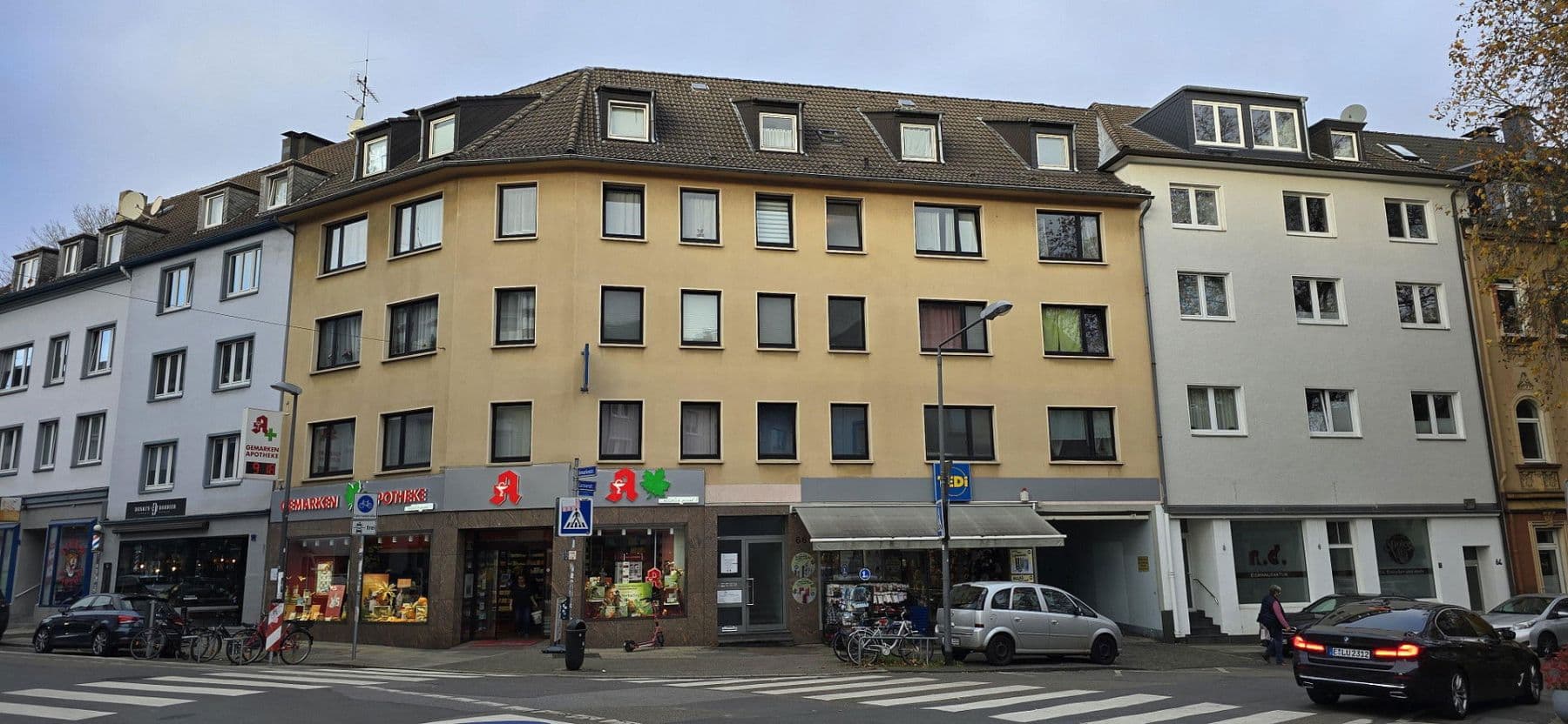 Prenájom nebytového priestoru 407 m², Essen, Severné Porýnie - Westfálsko Prenájom nebytového priestoru 407 m², Essen, Severné Porýnie - Westfálsko