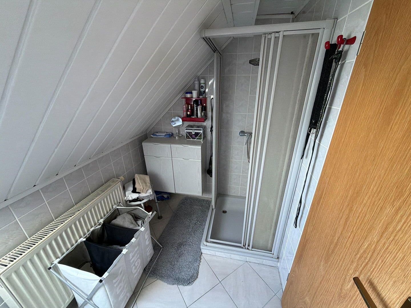 Prenájom bytu 4-izbový 107 m², Am Rübenstein 3, Ebsdorfergrund, Hesensko Prenájom bytu 4-izbový 107 m², Am Rübenstein 3, Ebsdorfergrund, Hesensko