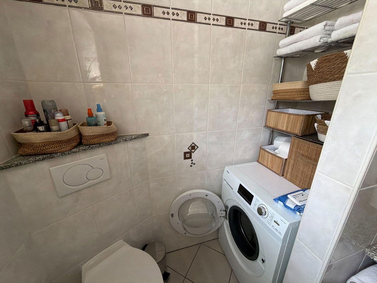 Prenájom bytu 4-izbový 107 m², Am Rübenstein 3, Ebsdorfergrund, Hesensko Prenájom bytu 4-izbový 107 m², Am Rübenstein 3, Ebsdorfergrund, Hesensko