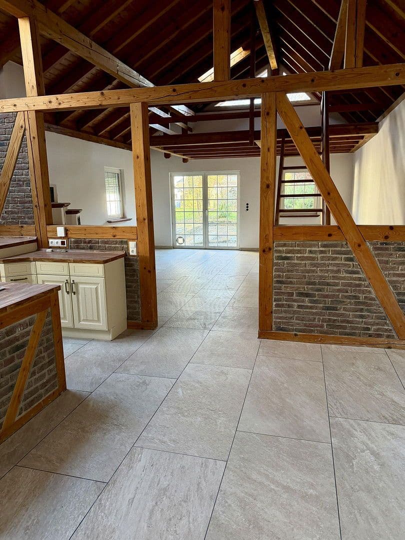 Prenájom bytu 7-izbový 192 m², Euskirchen, Severné Porýnie - Westfálsko Prenájom bytu 7-izbový 192 m², Euskirchen, Severné Porýnie - Westfálsko