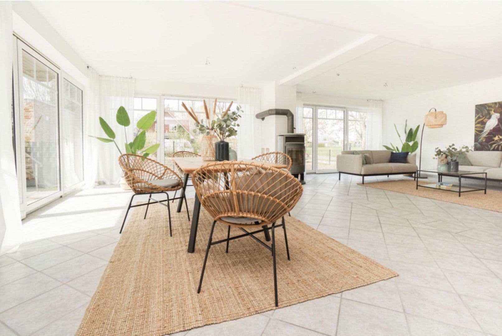 Predaj domu 315 m², pozemek 700 m², Mittelweg 45, Stuhr, Dolné Sasko Predaj domu 315 m², pozemek 700 m², Mittelweg 45, Stuhr, Dolné Sasko