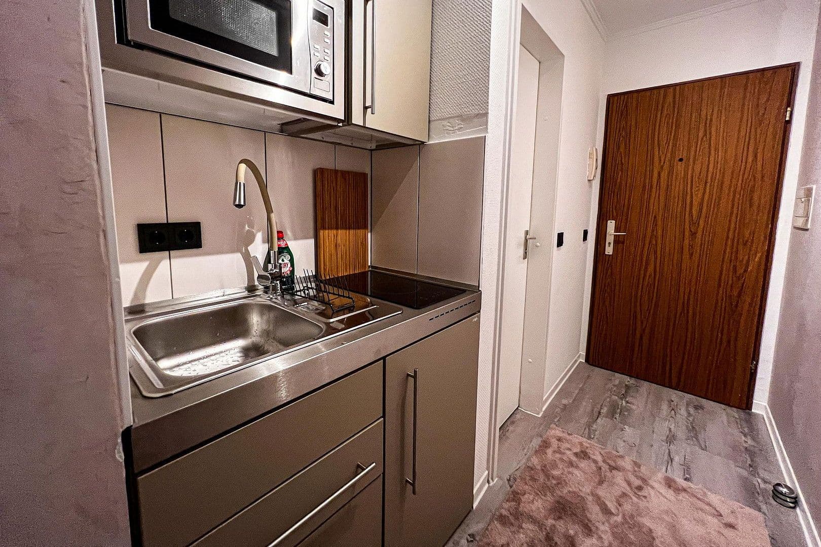 Predaj bytu 1-izbový 19 m², L2 9, Mannheim, Bádensko-Wurttembersko Predaj bytu 1-izbový 19 m², L2 9, Mannheim, Bádensko-Wurttembersko