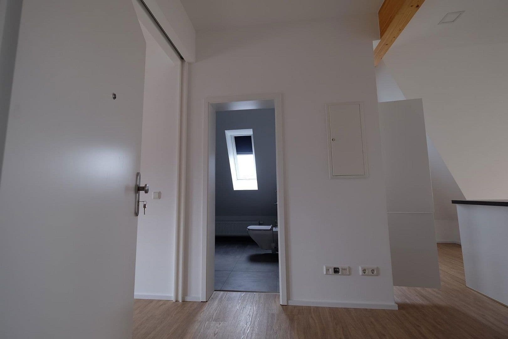 Prenájom bytu 2-izbový 90 m², Plattstraße, Flörsheim, Hesensko Prenájom bytu 2-izbový 90 m², Plattstraße, Flörsheim, Hesensko