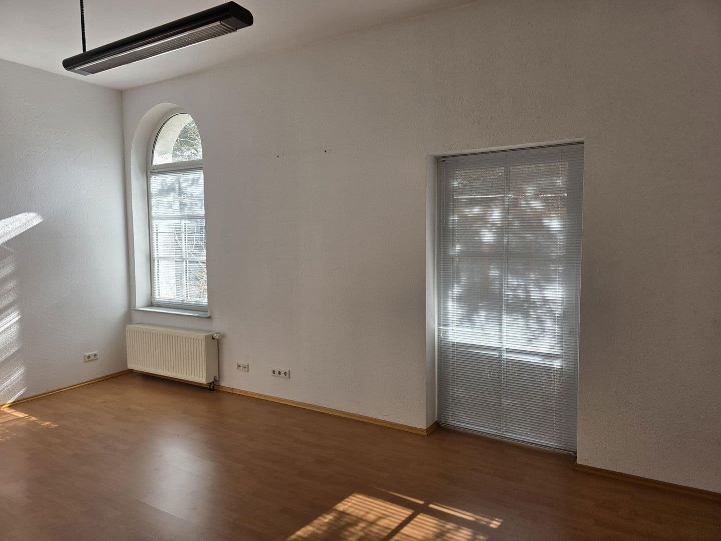 Prenájom kancelárie 140 m², Talstraße 46, Düsseldorf, Severné Porýnie - Westfálsko Prenájom kancelárie 140 m², Talstraße 46, Düsseldorf, Severné Porýnie - Westfálsko