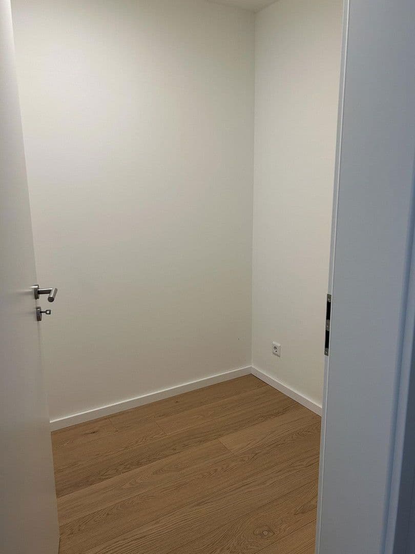 Prenájom bytu 3-izbový 77 m², Paderborn, Severné Porýnie - Westfálsko Prenájom bytu 3-izbový 77 m², Paderborn, Severné Porýnie - Westfálsko