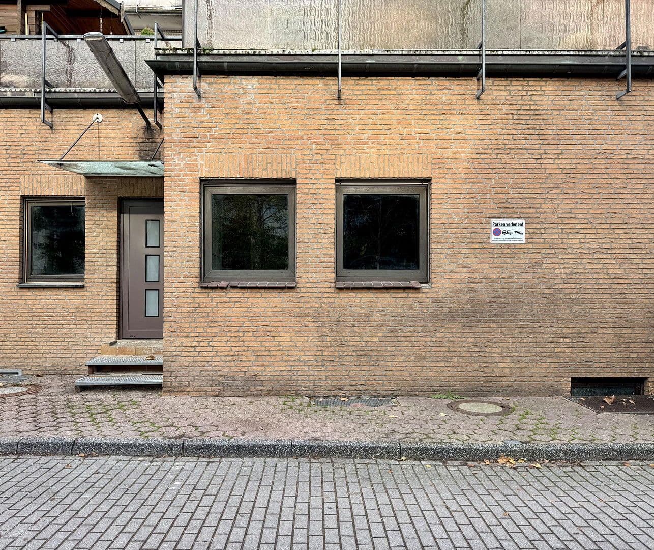 Prenájom nebytového priestoru 260 m², Bochumer Straße 36, Essen, Severné Porýnie - Westfálsko Prenájom nebytového priestoru 260 m², Bochumer Straße 36, Essen, Severné Porýnie - Westfálsko