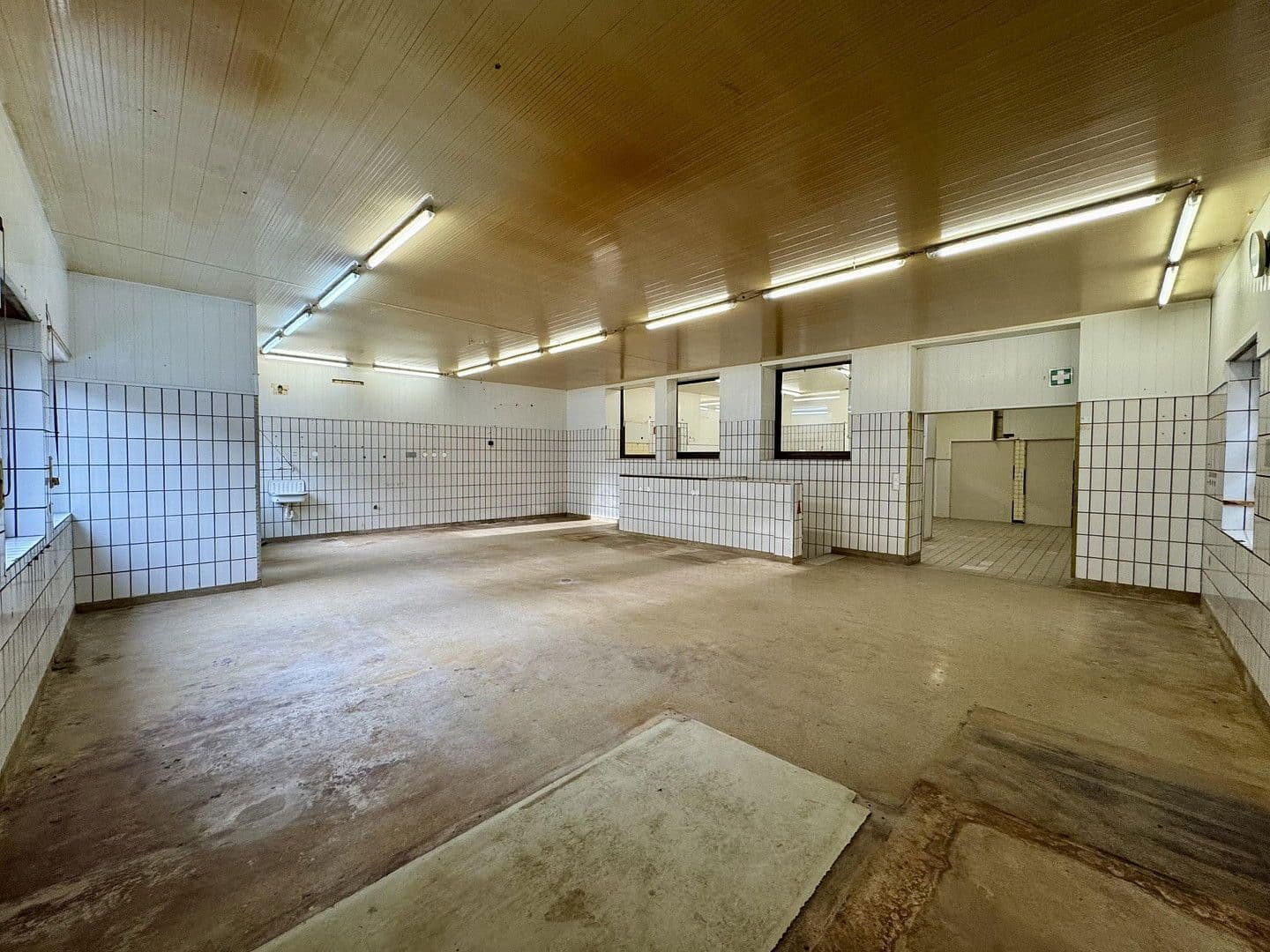 Prenájom nebytového priestoru 260 m², Bochumer Straße 36, Essen, Severné Porýnie - Westfálsko Prenájom nebytového priestoru 260 m², Bochumer Straße 36, Essen, Severné Porýnie - Westfálsko