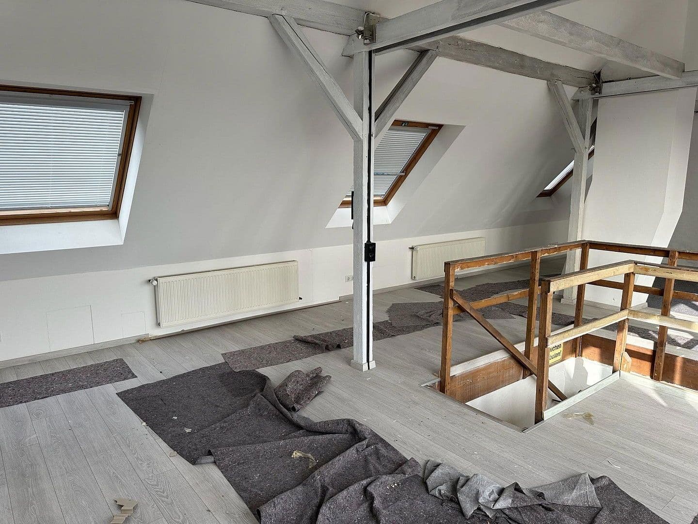 Prenájom bytu 1-izbový 60 m², Düsseldorf, Severné Porýnie - Westfálsko Prenájom bytu 1-izbový 60 m², Düsseldorf, Severné Porýnie - Westfálsko