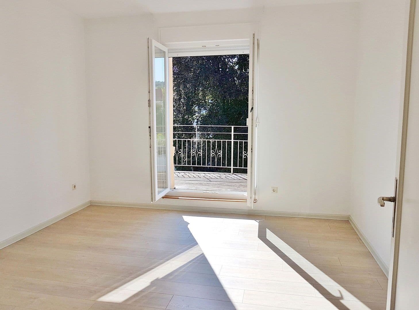 Prenájom bytu 6-izbový 156 m², Hildesheim, Dolné Sasko Prenájom bytu 6-izbový 156 m², Hildesheim, Dolné Sasko