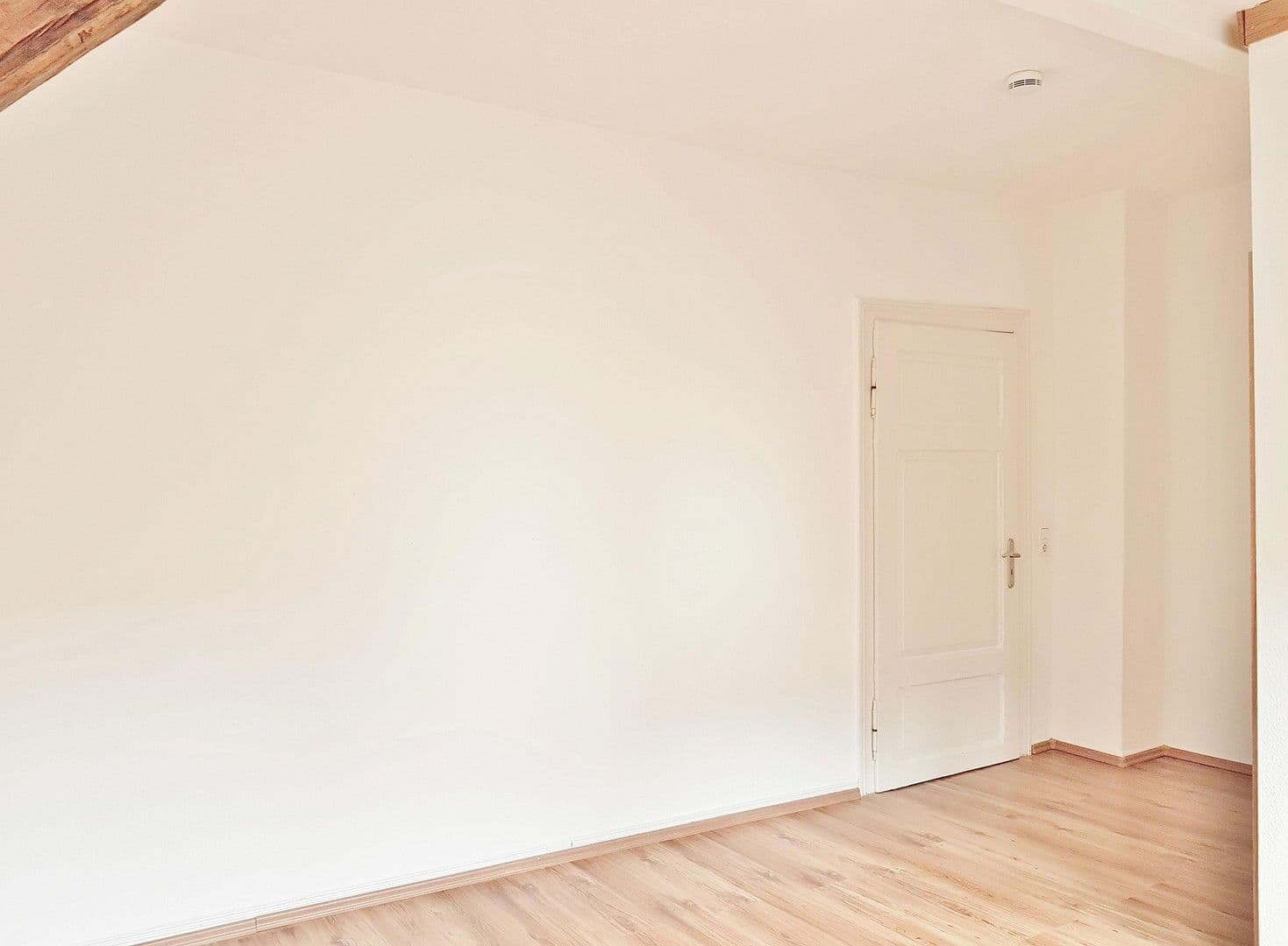 Prenájom bytu 4-izbový 135 m², Hildesheim, Dolné Sasko Prenájom bytu 4-izbový 135 m², Hildesheim, Dolné Sasko