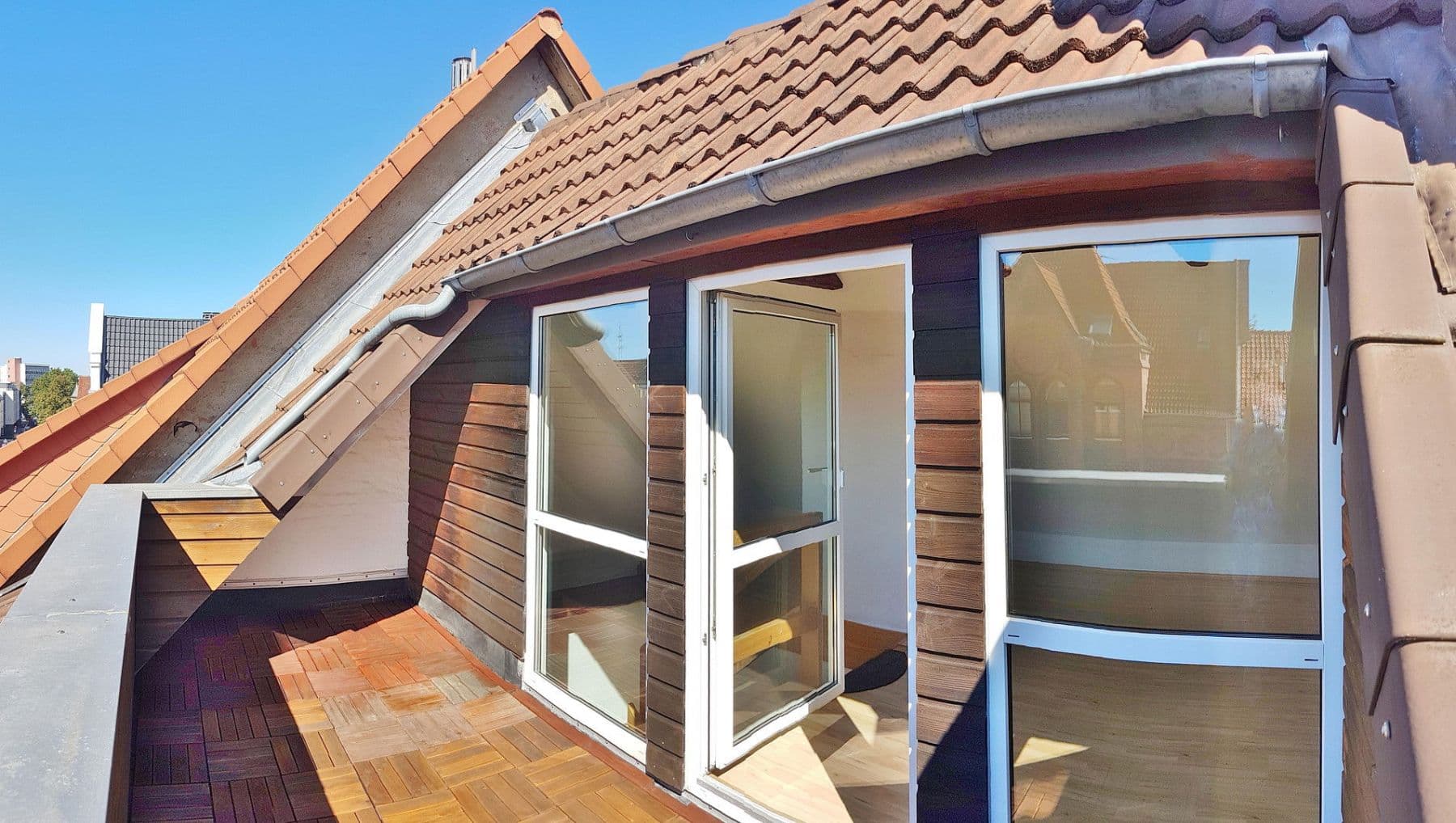 Prenájom bytu 4-izbový 135 m², Hildesheim, Dolné Sasko Prenájom bytu 4-izbový 135 m², Hildesheim, Dolné Sasko