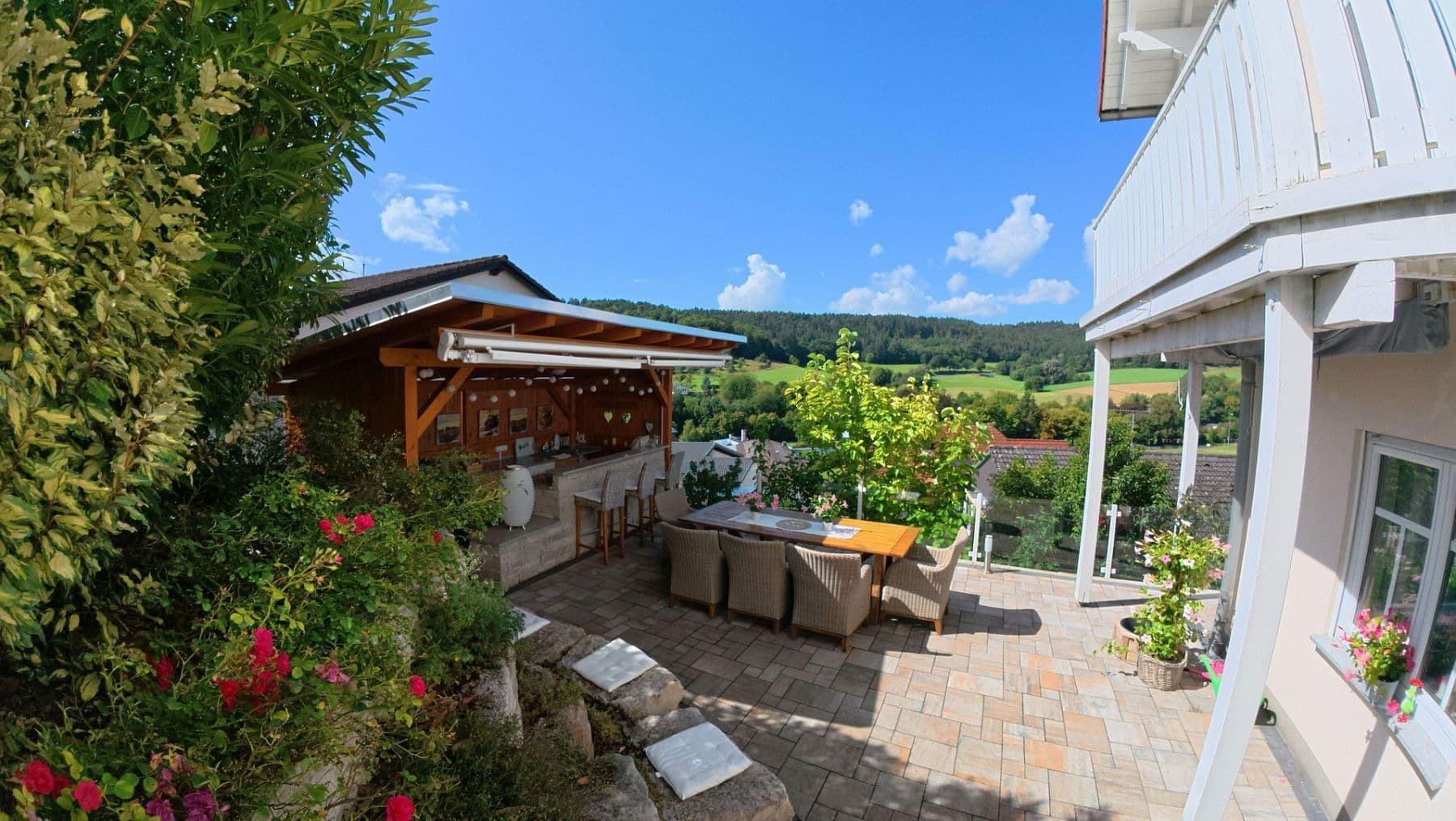 Predaj domu 210 m², pozemek 518 m², Höchst im Odenwald, Hesensko Predaj domu 210 m², pozemek 518 m², Höchst im Odenwald, Hesensko