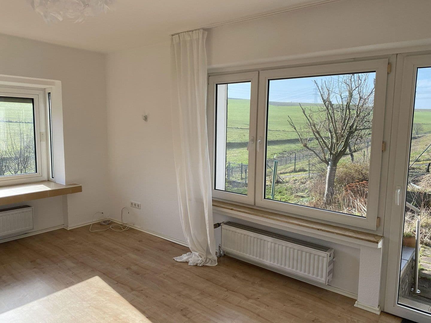 Prenájom bytu 3-izbový 70 m², Beethovenstraße 14, Hückeswagen, Severné Porýnie - Westfálsko Prenájom bytu 3-izbový 70 m², Beethovenstraße 14, Hückeswagen, Severné Porýnie - Westfálsko