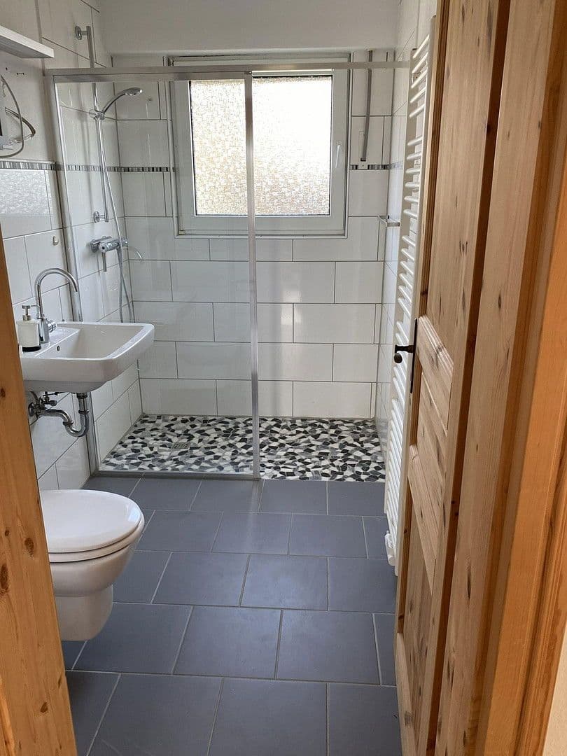 Prenájom bytu 3-izbový 70 m², Beethovenstraße 14, Hückeswagen, Severné Porýnie - Westfálsko Prenájom bytu 3-izbový 70 m², Beethovenstraße 14, Hückeswagen, Severné Porýnie - Westfálsko