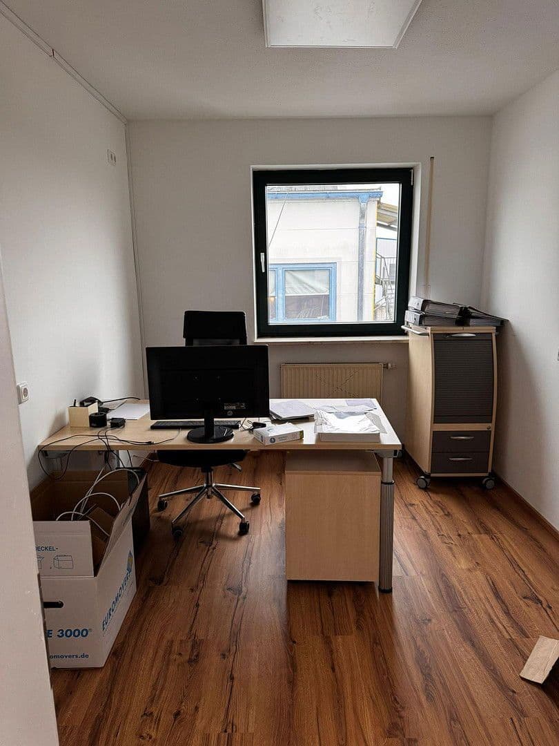 Predaj nebytového priestoru 2.209 m², Nürnberg, Bavorsko Predaj nebytového priestoru 2.209 m², Nürnberg, Bavorsko