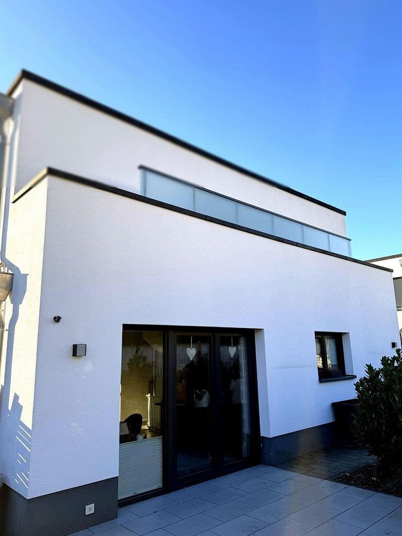 Predaj domu 250 m², pozemek 393 m², Linz am Rhein, Porýnie-Falcko Predaj domu 250 m², pozemek 393 m², Linz am Rhein, Porýnie-Falcko