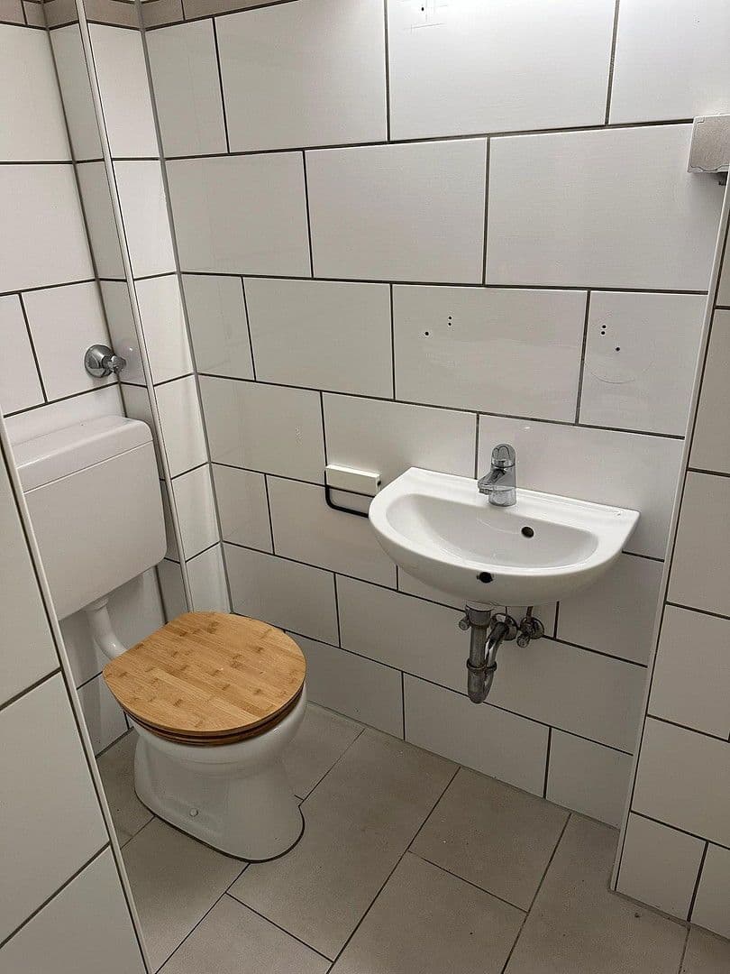 Prenájom bytu 1-izbový 49 m², Düsseldorf, Severné Porýnie - Westfálsko Prenájom bytu 1-izbový 49 m², Düsseldorf, Severné Porýnie - Westfálsko