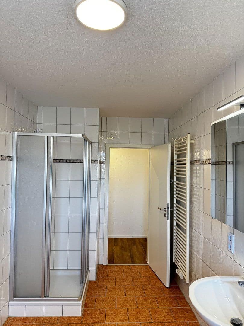 Prenájom bytu 2-izbový 58 m², Prüssingstraße 17, Jena, Durínsko Prenájom bytu 2-izbový 58 m², Prüssingstraße 17, Jena, Durínsko