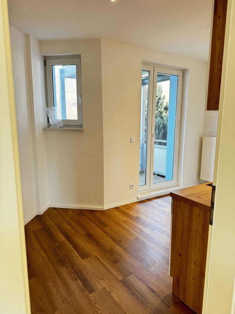 Prenájom bytu 2-izbový 58 m², Prüssingstraße 17, Jena, Durínsko Prenájom bytu 2-izbový 58 m², Prüssingstraße 17, Jena, Durínsko