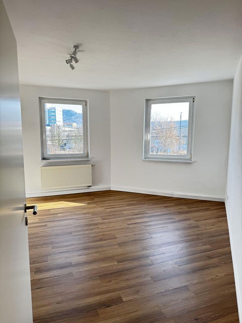 Prenájom bytu 2-izbový 58 m², Prüssingstraße 17, Jena, Durínsko Prenájom bytu 2-izbový 58 m², Prüssingstraße 17, Jena, Durínsko