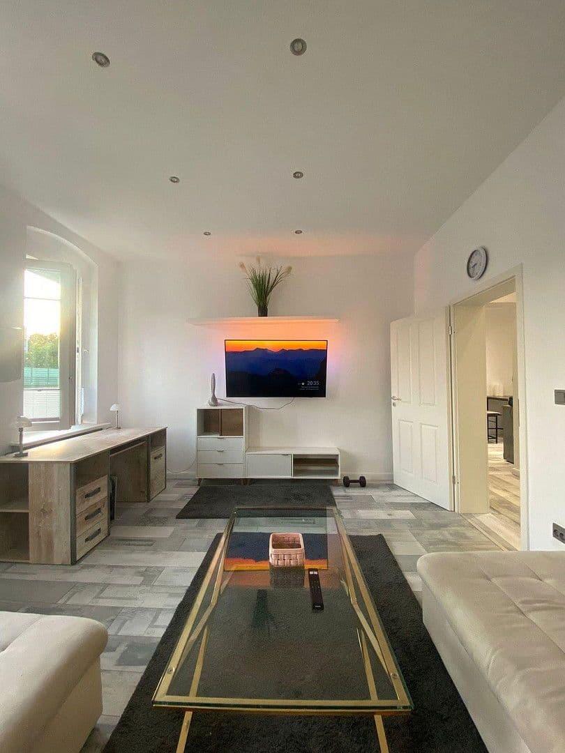 Prenájom bytu 3-izbový 20 m², Berlin, Berlín Prenájom bytu 3-izbový 20 m², Berlin, Berlín