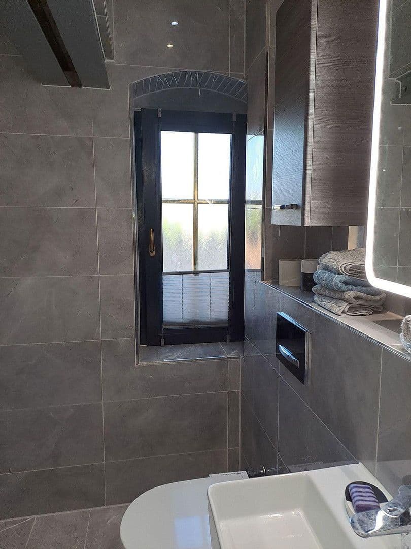 Prenájom bytu 3-izbový 20 m², Berlin, Berlín Prenájom bytu 3-izbový 20 m², Berlin, Berlín