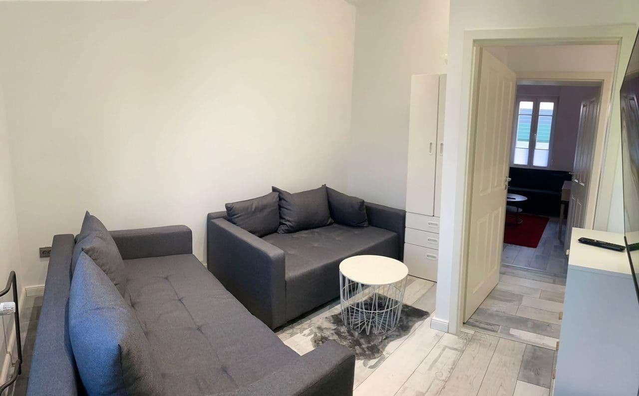 Prenájom bytu 3-izbový 20 m², Berlin, Berlín Prenájom bytu 3-izbový 20 m², Berlin, Berlín