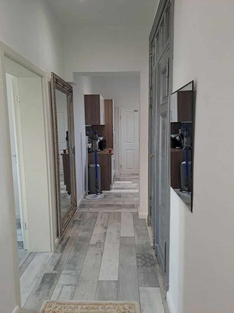 Prenájom bytu 3-izbový 20 m², Berlin, Berlín Prenájom bytu 3-izbový 20 m², Berlin, Berlín