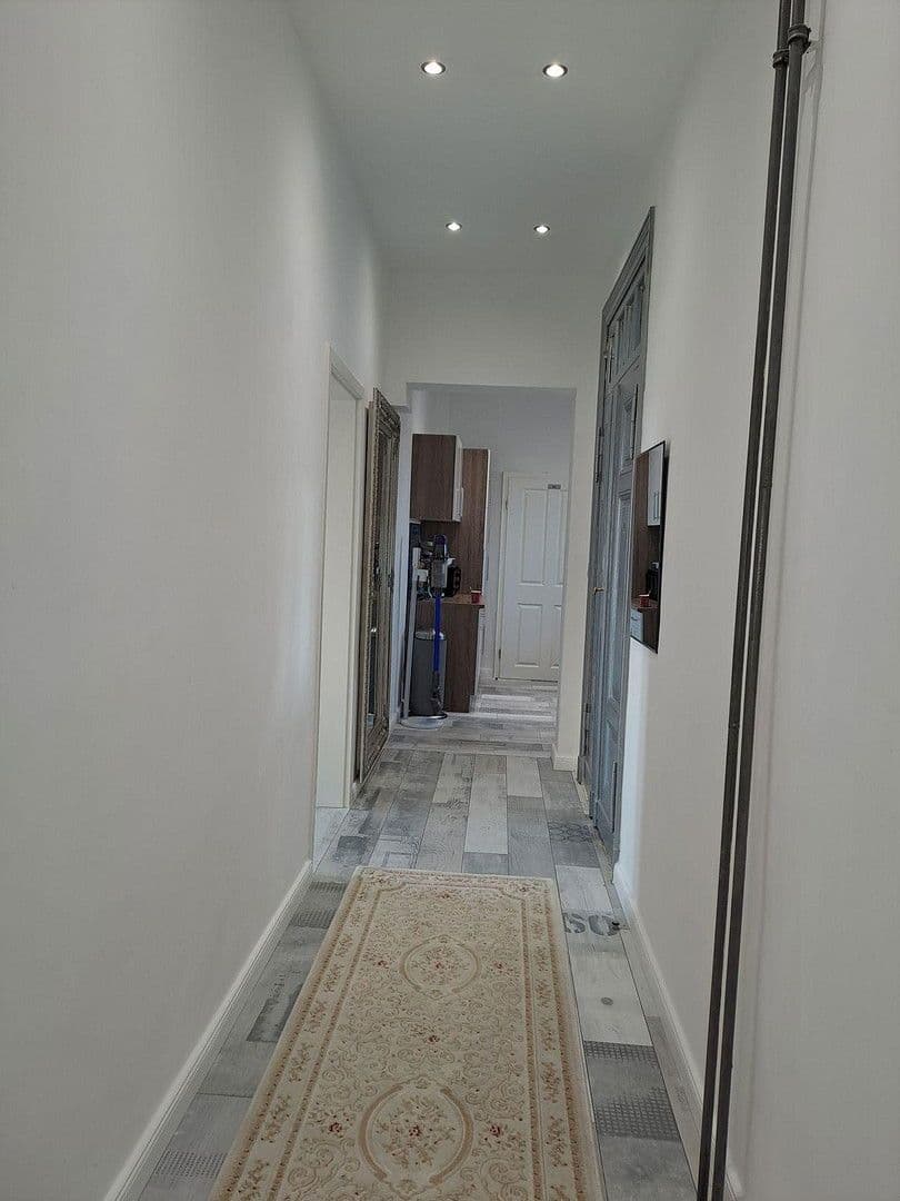 Prenájom bytu 3-izbový 20 m², Berlin, Berlín Prenájom bytu 3-izbový 20 m², Berlin, Berlín