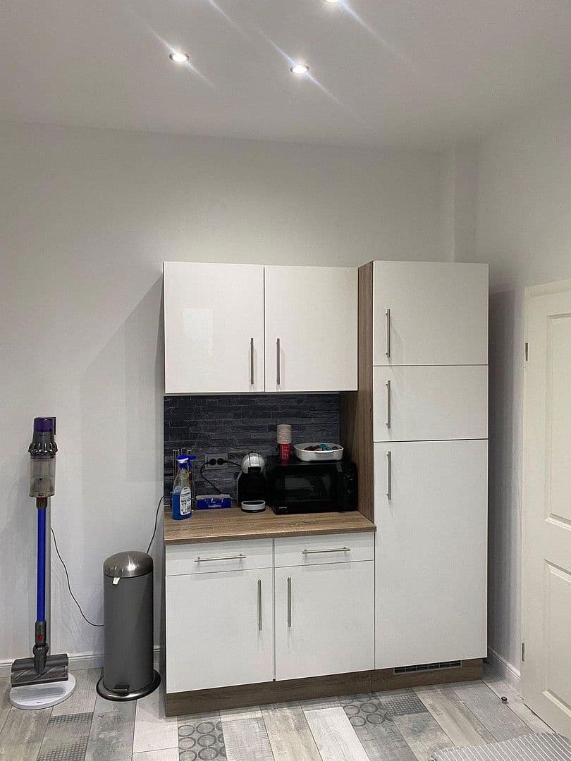 Prenájom bytu 3-izbový 20 m², Berlin, Berlín Prenájom bytu 3-izbový 20 m², Berlin, Berlín