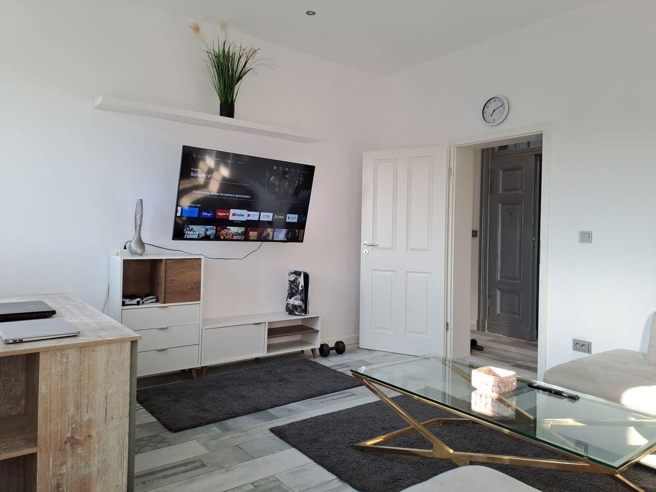 Prenájom bytu 3-izbový 20 m², Berlin, Berlín Prenájom bytu 3-izbový 20 m², Berlin, Berlín