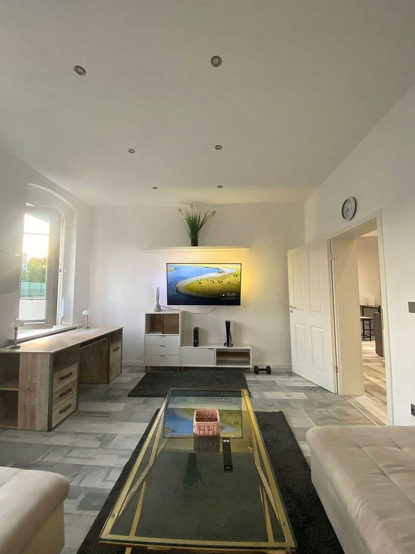 Prenájom bytu 3-izbový 20 m², Berlin, Berlín Prenájom bytu 3-izbový 20 m², Berlin, Berlín