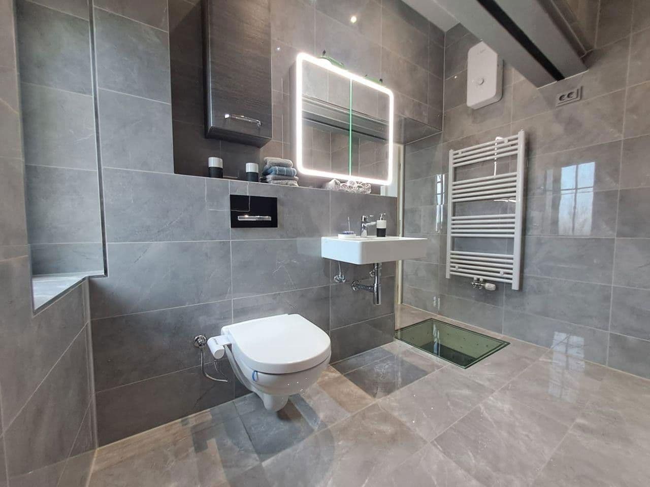 Prenájom bytu 3-izbový 20 m², Berlin, Berlín Prenájom bytu 3-izbový 20 m², Berlin, Berlín