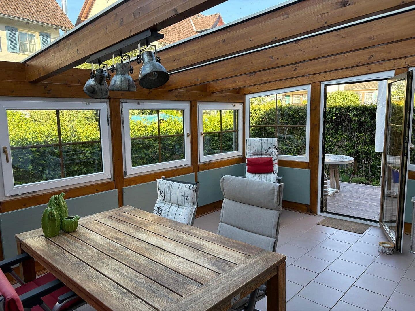 Predaj domu 224 m², pozemek 658 m², Unterkirnach, Bádensko-Wurttembersko Predaj domu 224 m², pozemek 658 m², Unterkirnach, Bádensko-Wurttembersko