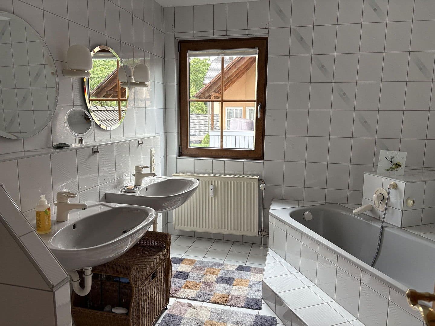 Predaj domu 224 m², pozemek 658 m², Unterkirnach, Bádensko-Wurttembersko Predaj domu 224 m², pozemek 658 m², Unterkirnach, Bádensko-Wurttembersko