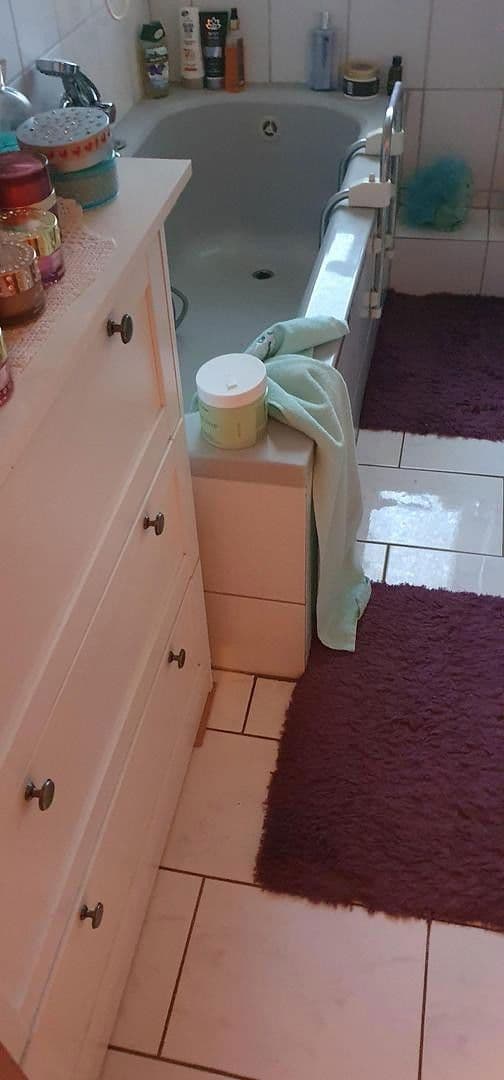 Predaj domu 420 m², pozemek 5.300 m², Wennerstorfer Kirchweg, Wenzendorf, Dolné Sasko Predaj domu 420 m², pozemek 5.300 m², Wennerstorfer Kirchweg, Wenzendorf, Dolné Sasko