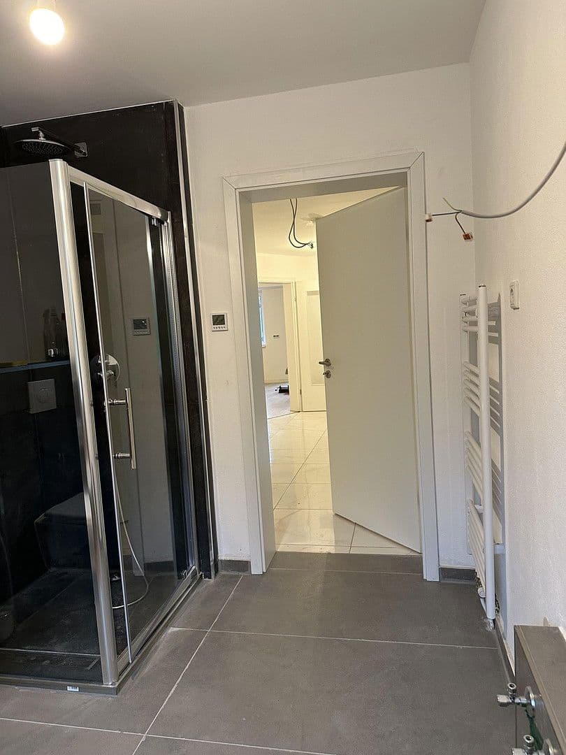 Prenájom bytu 3-izbový 117 m², Bochum, Severné Porýnie - Westfálsko Prenájom bytu 3-izbový 117 m², Bochum, Severné Porýnie - Westfálsko