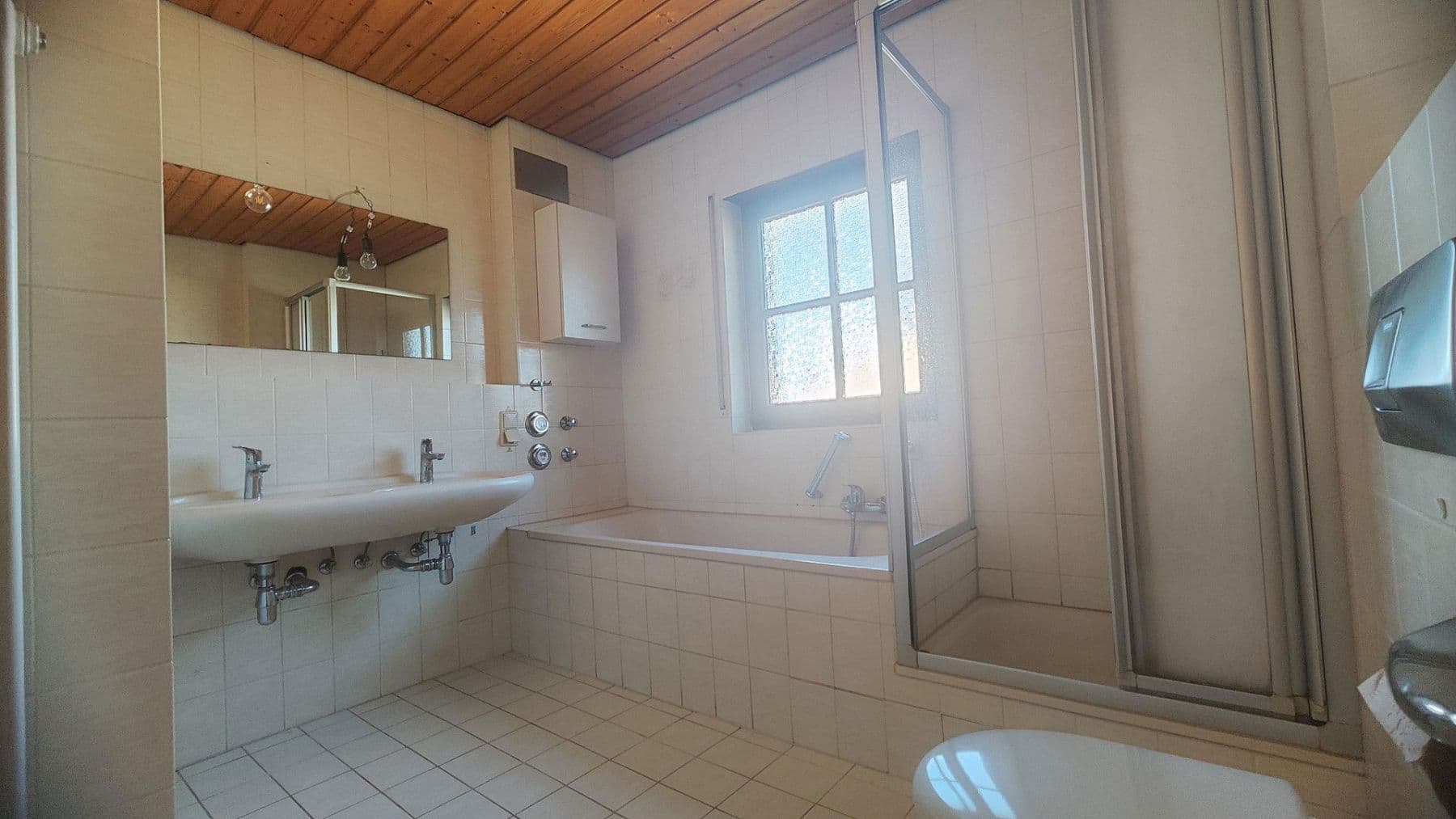 Predaj bytu 4-izbový 96 m², Waldbronn, Bádensko-Wurttembersko Predaj bytu 4-izbový 96 m², Waldbronn, Bádensko-Wurttembersko