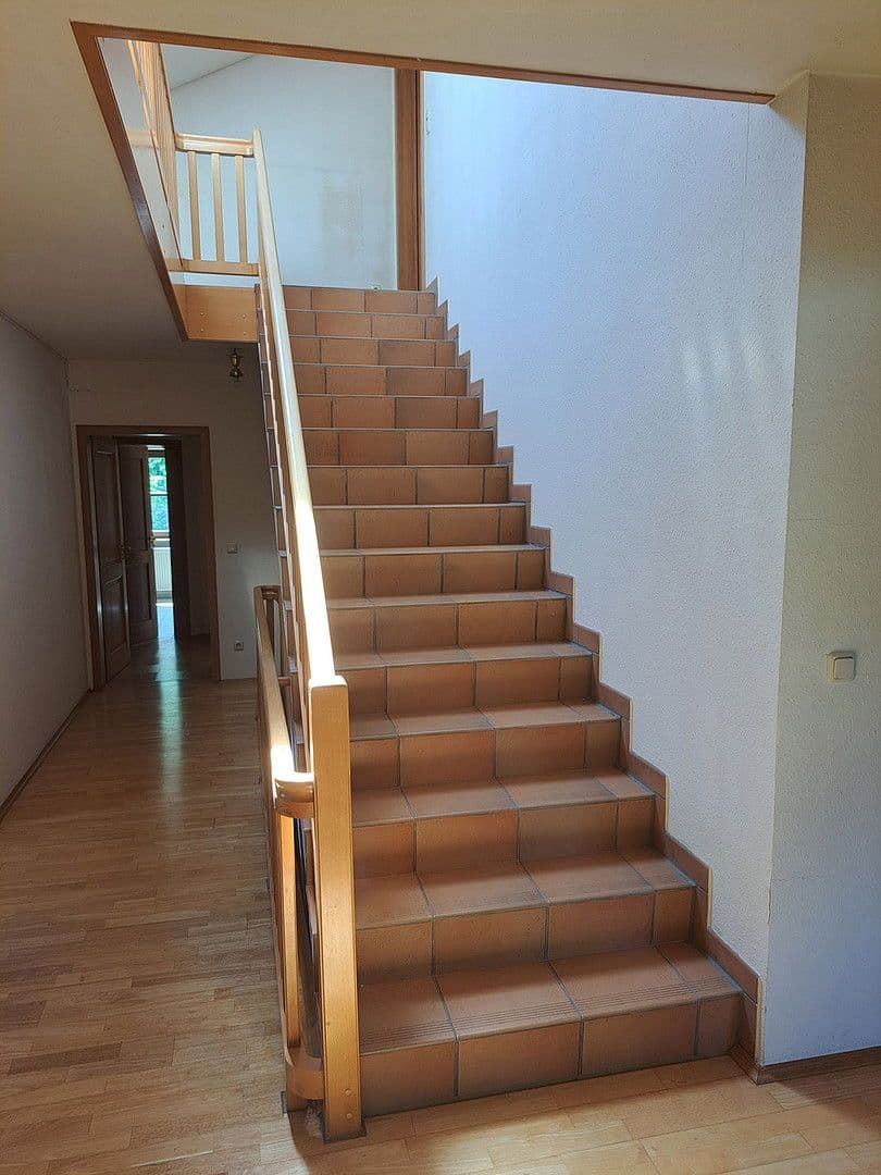 Predaj domu 268 m², pozemek 1.086 m², Ludwig-Ganghofer-Str. 36, Grünwald, Bavorsko Predaj domu 268 m², pozemek 1.086 m², Ludwig-Ganghofer-Str. 36, Grünwald, Bavorsko