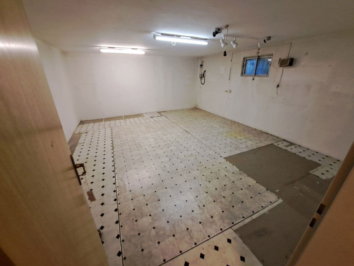 Predaj domu 268 m², pozemek 1.086 m², Ludwig-Ganghofer-Str. 36, Grünwald, Bavorsko Predaj domu 268 m², pozemek 1.086 m², Ludwig-Ganghofer-Str. 36, Grünwald, Bavorsko