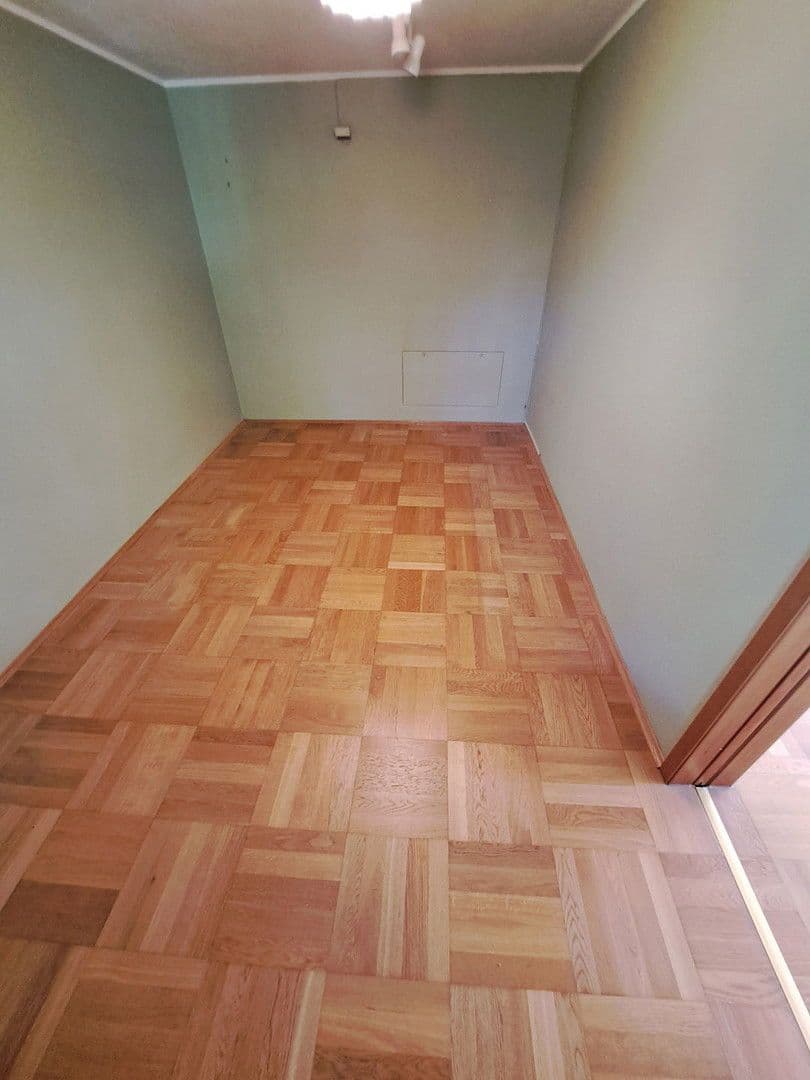 Predaj domu 268 m², pozemek 1.086 m², Ludwig-Ganghofer-Str. 36, Grünwald, Bavorsko Predaj domu 268 m², pozemek 1.086 m², Ludwig-Ganghofer-Str. 36, Grünwald, Bavorsko