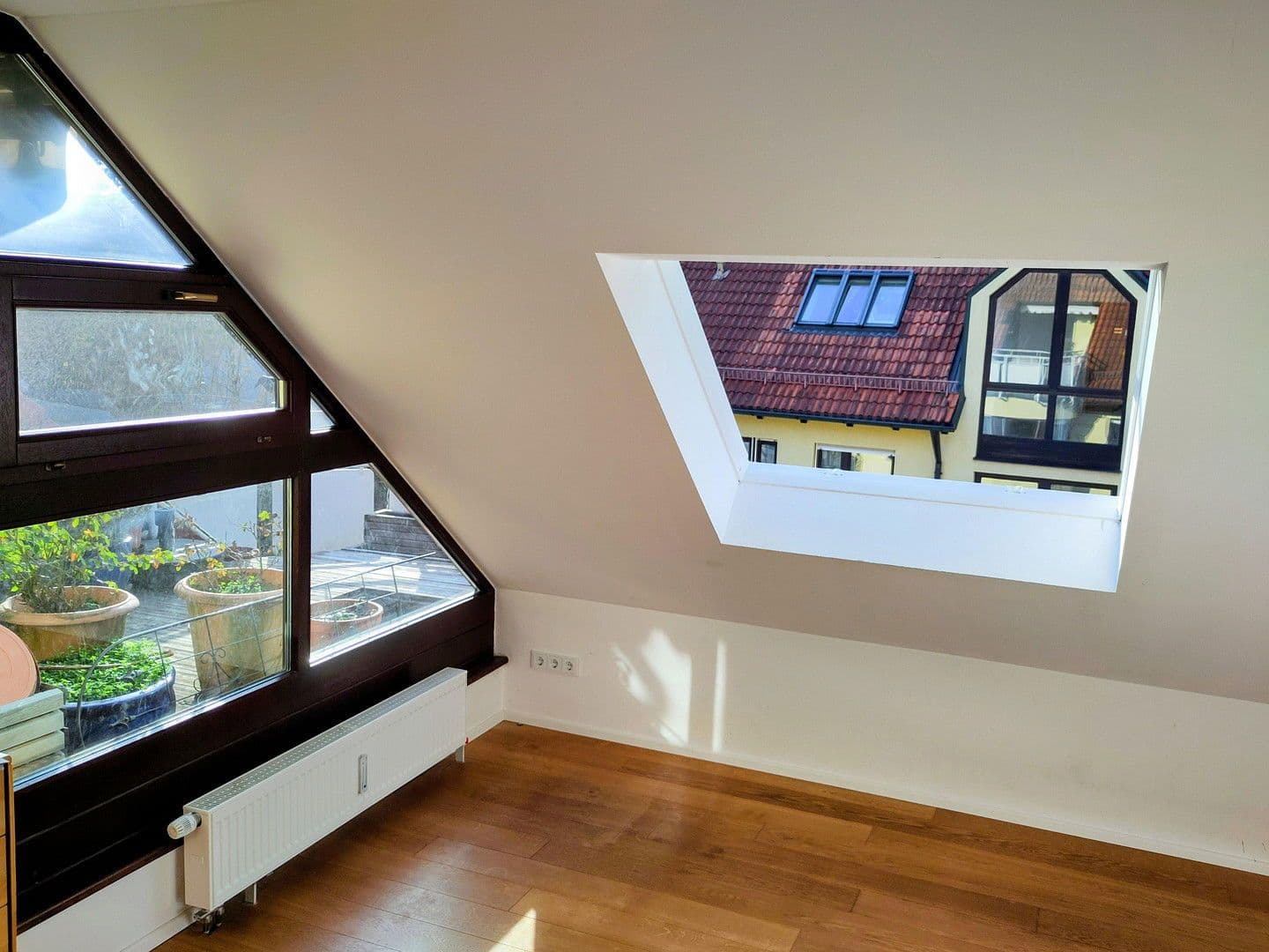 Prenájom bytu 3-izbový 102 m², Memlingstr. 2, München, Bavorsko Prenájom bytu 3-izbový 102 m², Memlingstr. 2, München, Bavorsko