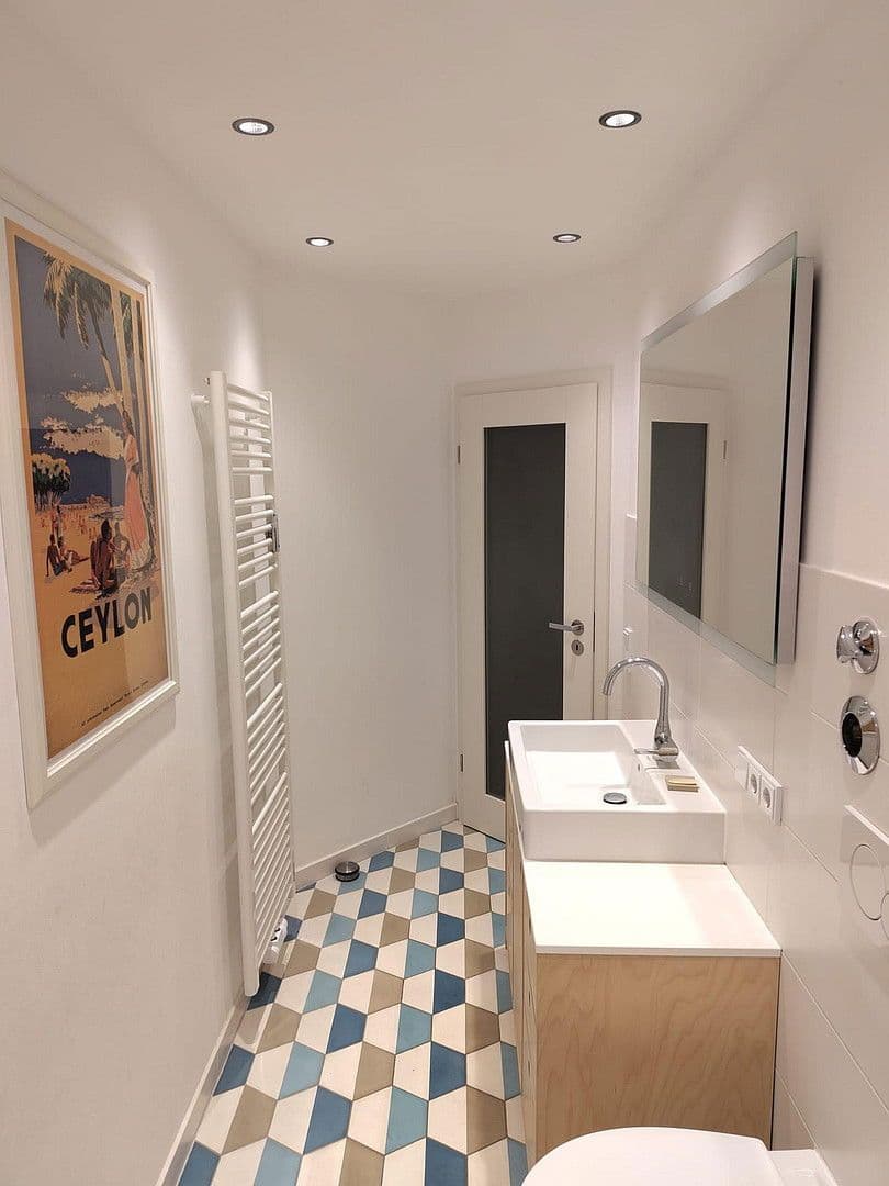 Prenájom bytu 3-izbový 102 m², Memlingstr. 2, München, Bavorsko Prenájom bytu 3-izbový 102 m², Memlingstr. 2, München, Bavorsko