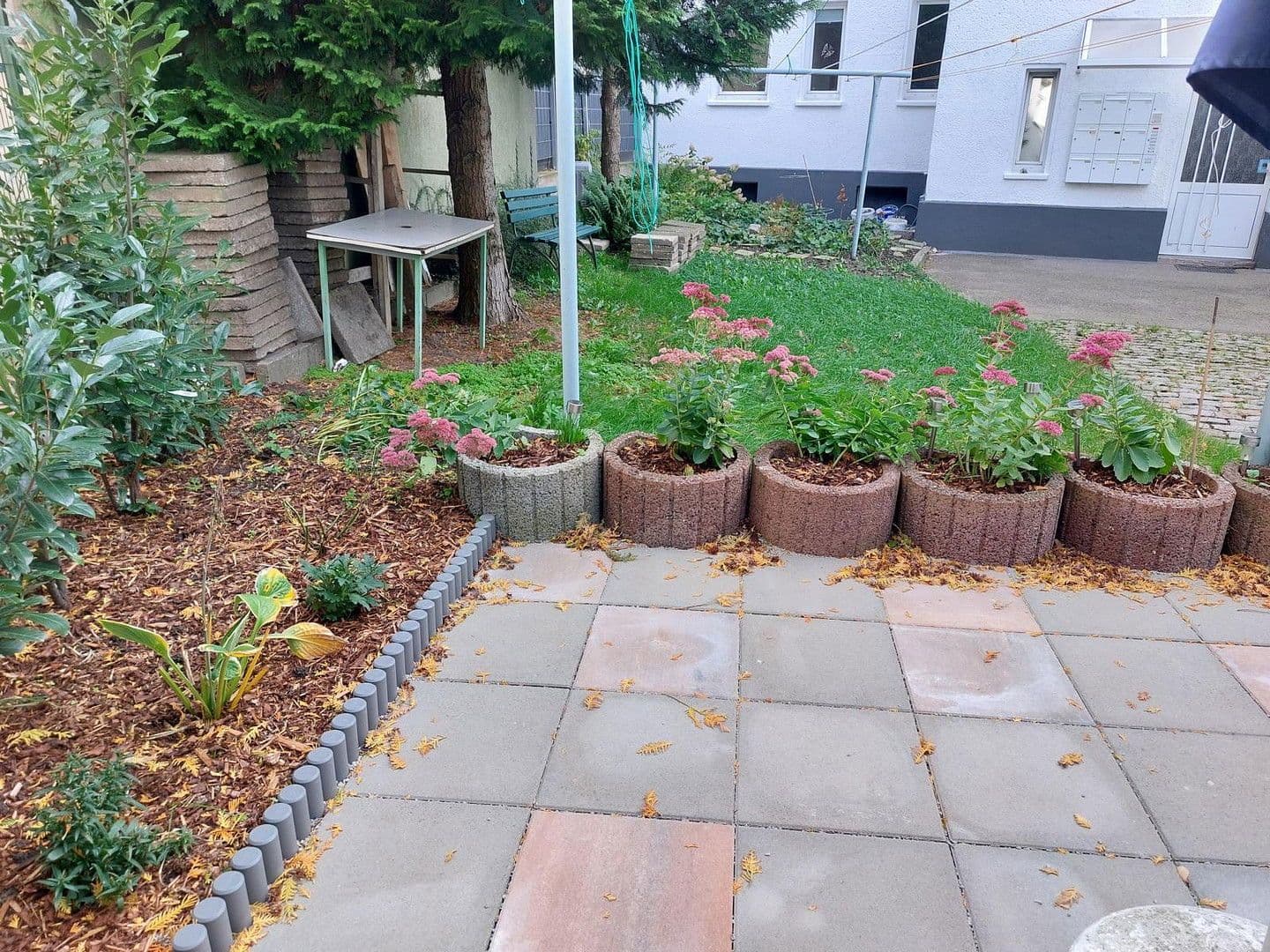 Prenájom domu 77 m², pozemek 200 m², Chemnitzer Str. 15, Limbach-Oberfrohna, Sasko Prenájom domu 77 m², pozemek 200 m², Chemnitzer Str. 15, Limbach-Oberfrohna, Sasko