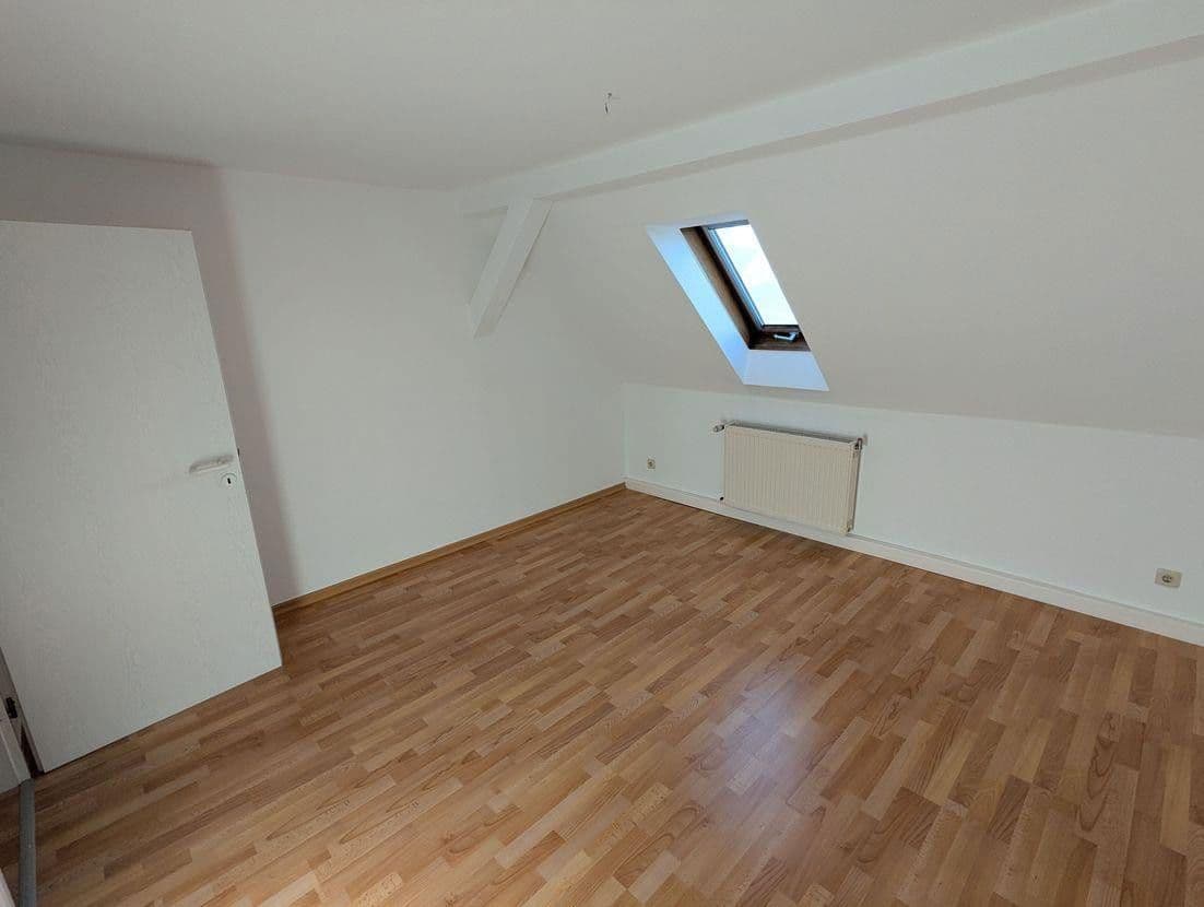 Prenájom bytu 3-izbový 86 m², Gera, Durínsko Prenájom bytu 3-izbový 86 m², Gera, Durínsko