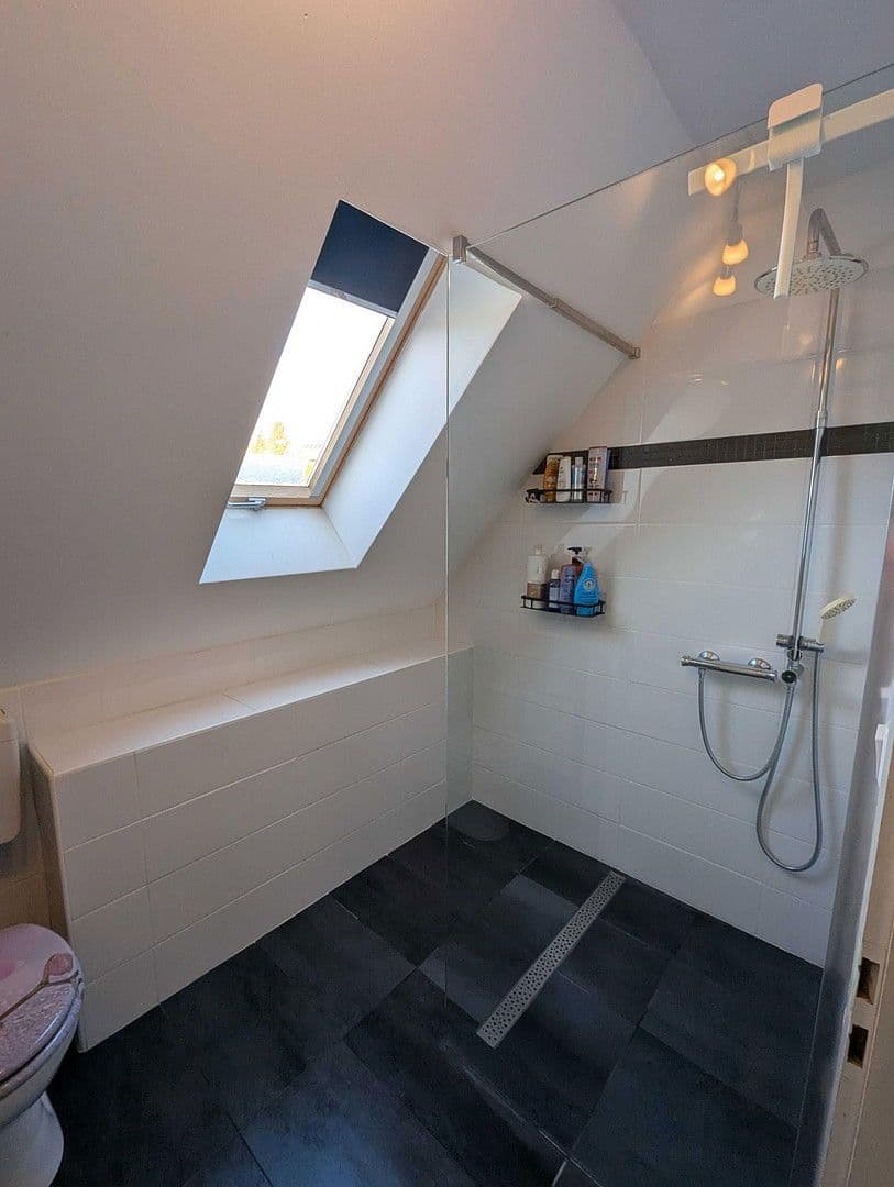 Predaj domu 115 m², pozemek 683 m², Walkertshofen, Bavorsko Predaj domu 115 m², pozemek 683 m², Walkertshofen, Bavorsko