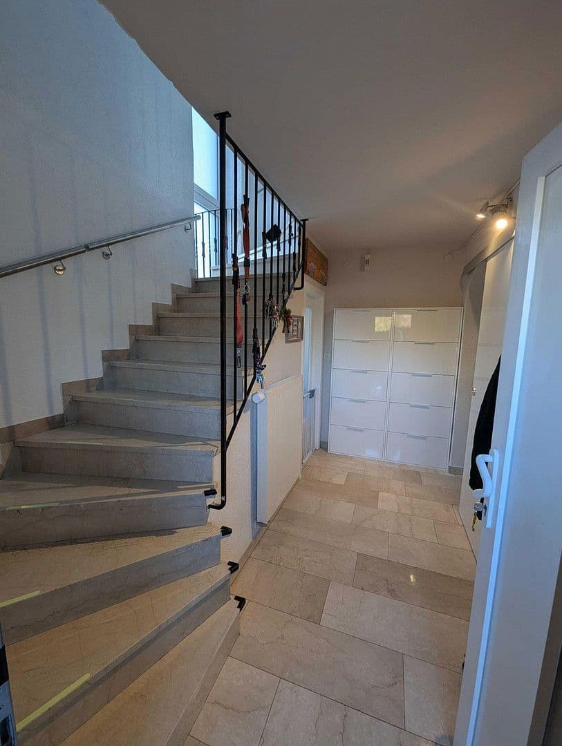 Predaj domu 115 m², pozemek 683 m², Walkertshofen, Bavorsko Predaj domu 115 m², pozemek 683 m², Walkertshofen, Bavorsko